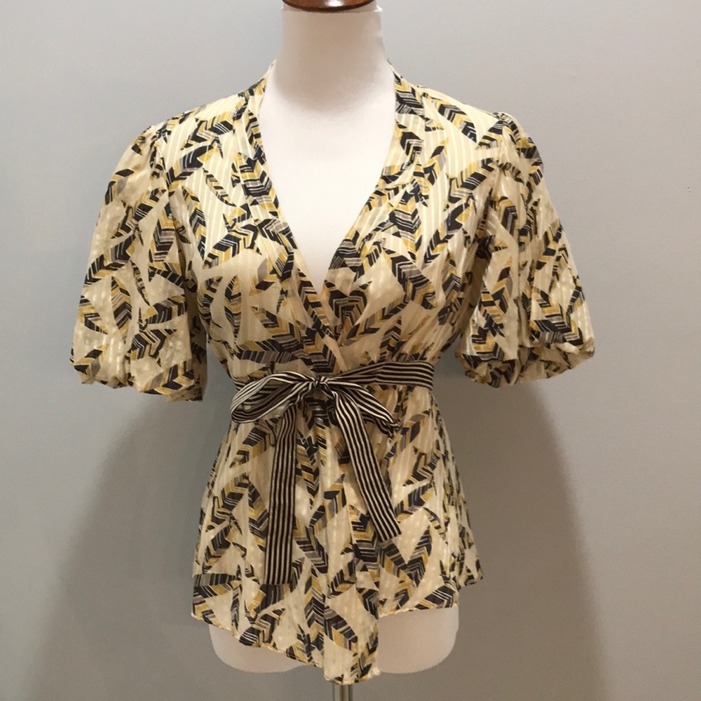 Bcbg Maxazria wrap around blouse XS